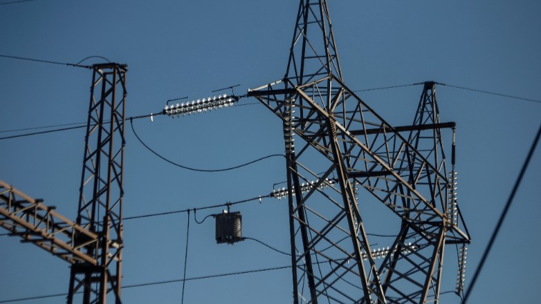 Ηράκλειο: Ατύχημα για έναν άνδρα που κεραυνοβολήθηκε από καλώδιο – Βρίσκεται στο νοσοκομείο με εγκαύματα