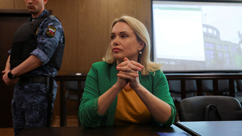 Ρωσία: Το δικαστήριο στέρησε από τη δημοσιογράφο Μ. Οβσιανίκοβα τα γονεϊκά δικαιώματα