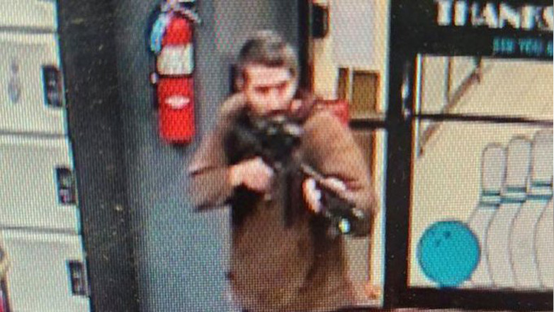 ΗΠΑ: Ασύλληπτος παραμένει ο ύποπτος για τη μαζική δολοφονία στο Μέιν