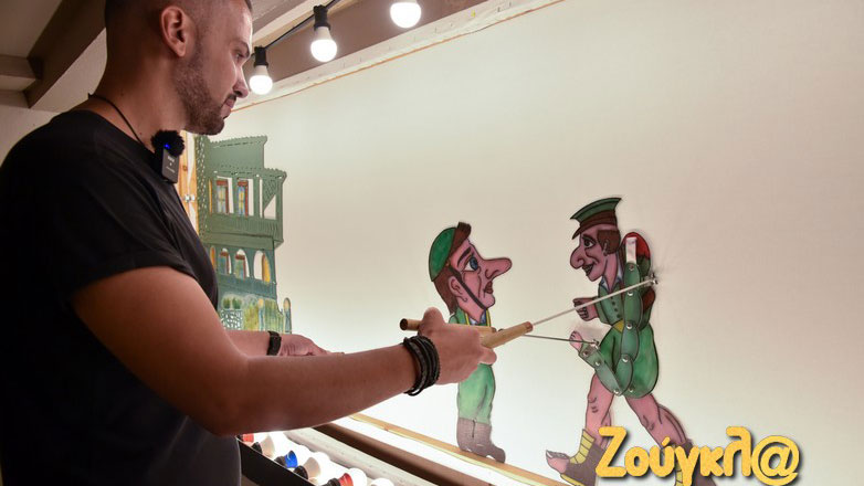 Ο νεαρός και ταλαντούχος Καραγκιοζοπαίχτης Παναγιώτης Χατζηαναγνώστου στη «Ζούγκλα»: Ο Καραγκιόζης είναι ο πιο διαχρονικός ήρωας