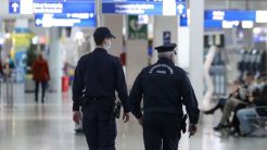 Έχασε την πτήση του και έκανε φασαρία στο γκισέ