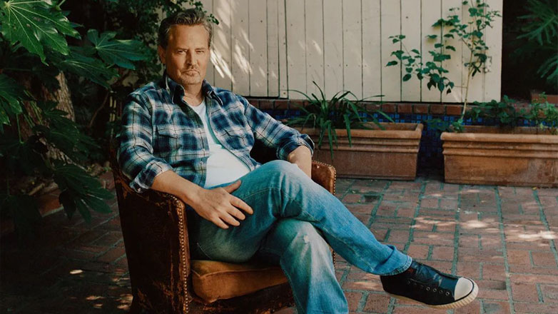 Τα «Φιλαράκια» αποχαιρετούν τον Τσάντλερ: «Ήταν αληθινό δώρο για όλους μας»