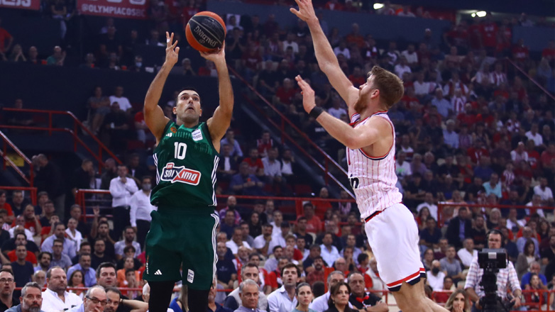 Σπουδαίο «διπλό» για τον Παναθηναϊκό, νίκησε 66-54 τον Ολυμπιακό στο ΣΕΦ