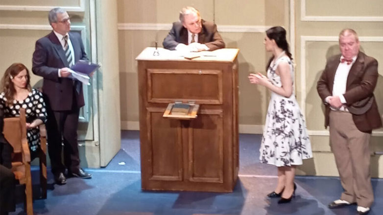 Οδυσσέας Σταμούλης: Σε κλίμα συγκίνησης το πρώτο χειροκρότημα του κοινού στην πρεμιέρα του στο θέατρο