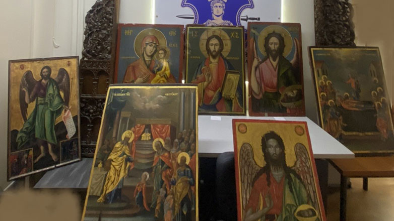 Κλεμμένες εικόνες από μονή εντοπίστηκαν μέσα σε άλλη μονή Κλεμμένες εικόνες από μονή εντοπίστηκαν μέσα σε άλλη μονή