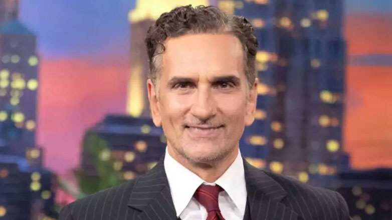 Νίκος Ψαρράς για Καρυοφυλλιά Καραμπέτη: «Ο γιος μου σοκαρίστηκε, ταράχτηκε με την ερωτική μας σκηνή»