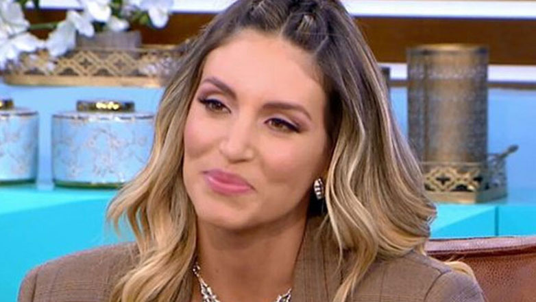 Αθηνά Οικονομάκου σε Γιώργο Λιάγκα: «Κάθε φορά με ρωτάς πόσα βγάζω από το Instagram, δεν θέλω άλλο»