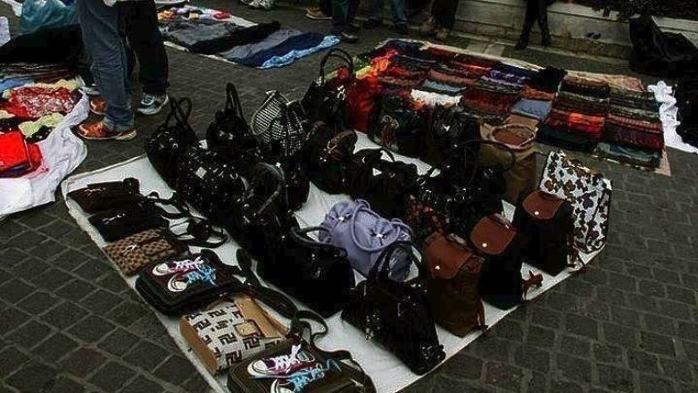 Θεσσαλονίκη: Έξι συλλήψεις για 875 αδασμολόγητα προϊόντα παρεμπορίου