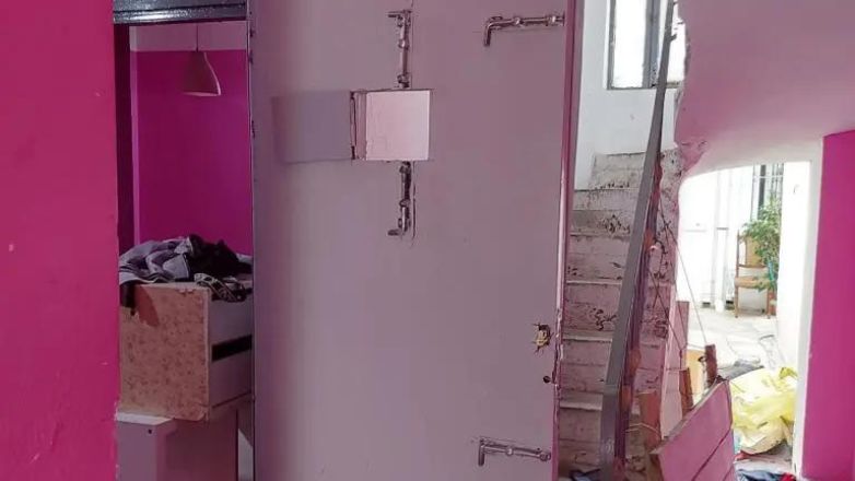 Το μωβ άντρο ναρκωτικών στην Αγία Βαρβάρα – Συνελήφθησαν 4 άτομα