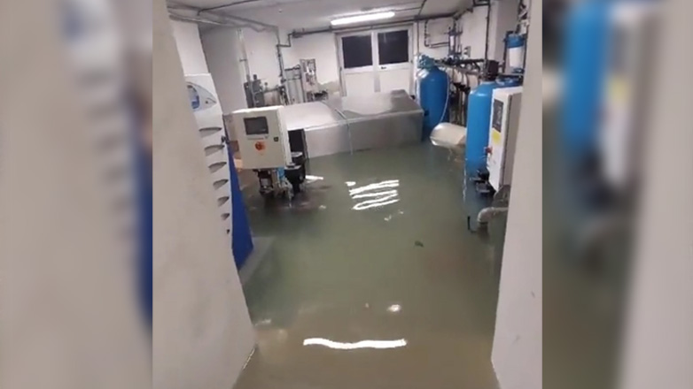 Κακοκαιρία στην Ιταλία: Ένας νεκρός στο Μοντεμούρλο – Πλημμύρισε νοσοκομείο