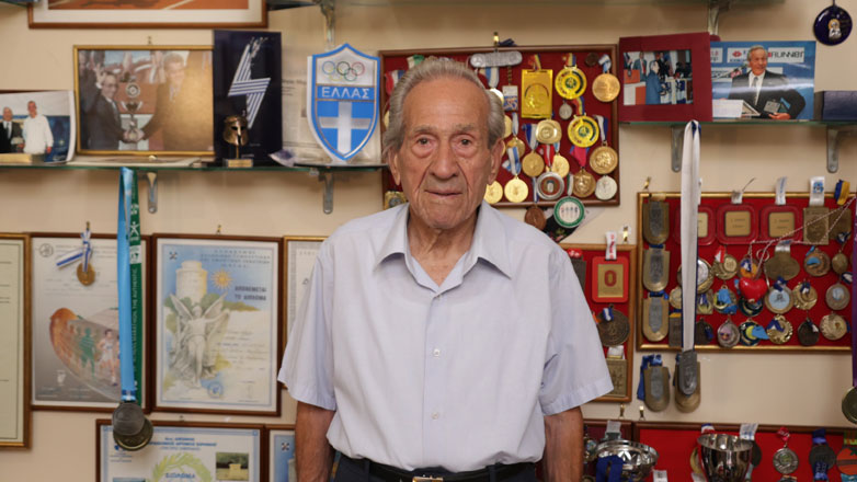 Στέλιος Πρασσάς: Μαραθωνοδρόμος ετών 92