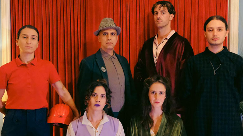 «Η Φαλακρή Τραγουδίστρια» του Ευγένιου Ιονέσκο, για δεύτερη χρονιά στο House of Smiths