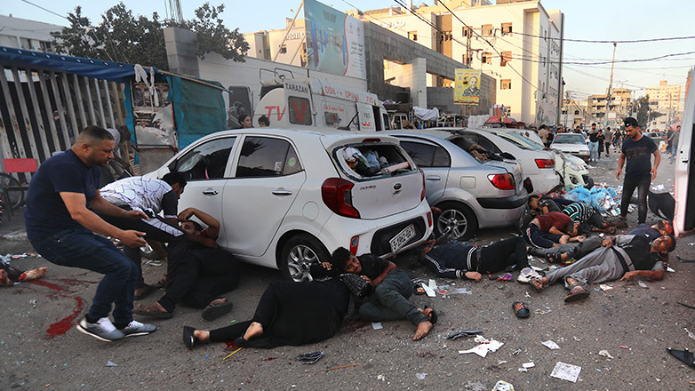 Χαμάς: Συνολικά 13 άνθρωποι σκοτώθηκαν και 26 τραυματίστηκαν από το πλήγμα σε ασθενοφόρο