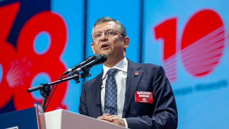 Τουρκία: Νέος πρόεδρος του Ρεπουμπλικανικού Λαϊκού Κόμματος ο Οζγκιούρ Οζέλ