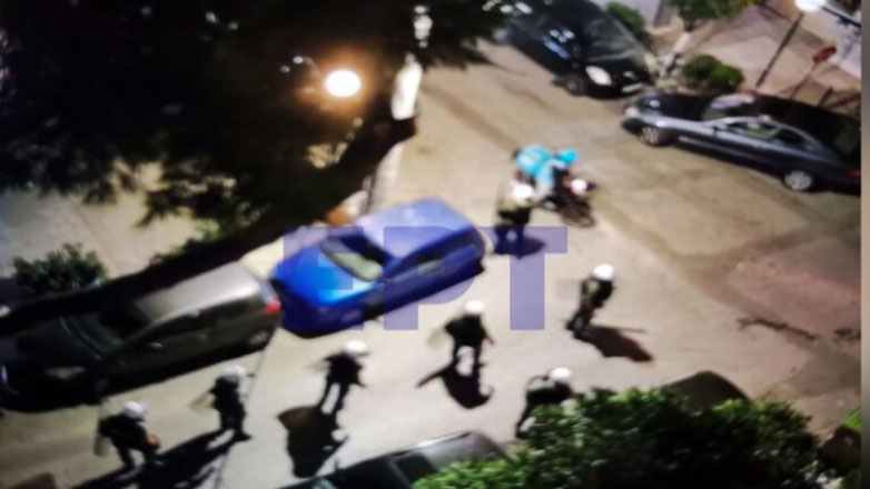 Νέο Ηράκλειο: «Πιθανόν να είναι από χτύπημα από γκλομπ», λέει η γιατρός που κούραρε τη 16χρονη