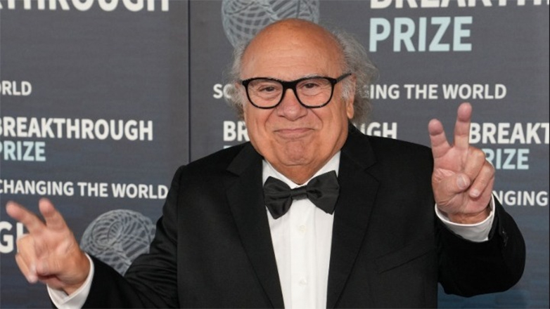 Ο Ντάνι Ντε Βίτο για τον Άρνολντ Σβαρτσενέγκερ: «Θα έπρεπε να είχε γυρίσει το “Twins 2” αντί να γίνει κυβερνήτης»