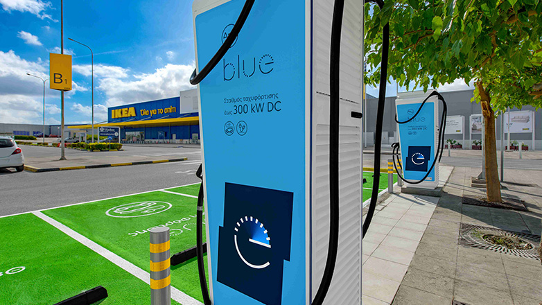 Νέο ΔΕΗ blue hub με δύο ταχυφορτιστές 300kW στο Εμπορικό Πάρκο της Trade Estates που στεγάζει το ΙΚΕΑ στη Λάρισα