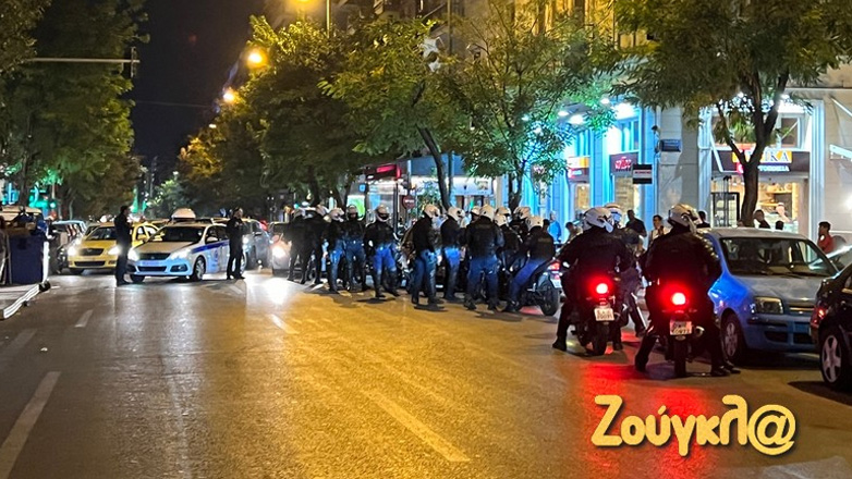 Ελεύθεροι οι κατηγορούμενοι του ακροδεξιού χώρου για τα επεισόδια στο Μοναστηράκι