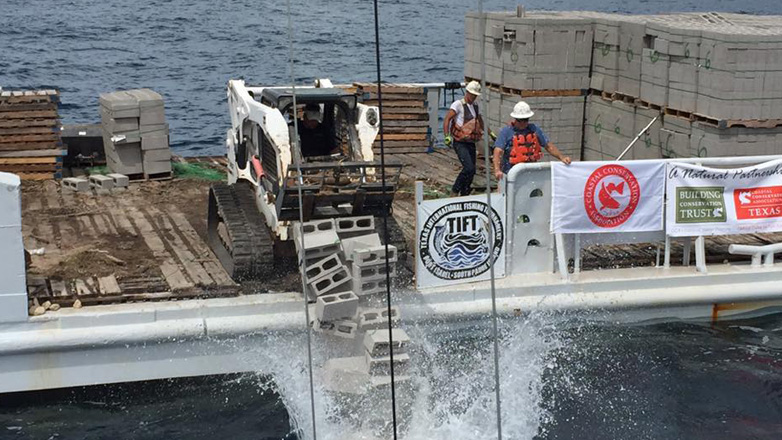 Ο μεγαλύτερος τεχνητός ύφαλος του κόσμου θα μπορούσε να βοηθήσει στη δέσμευση άνθρακα