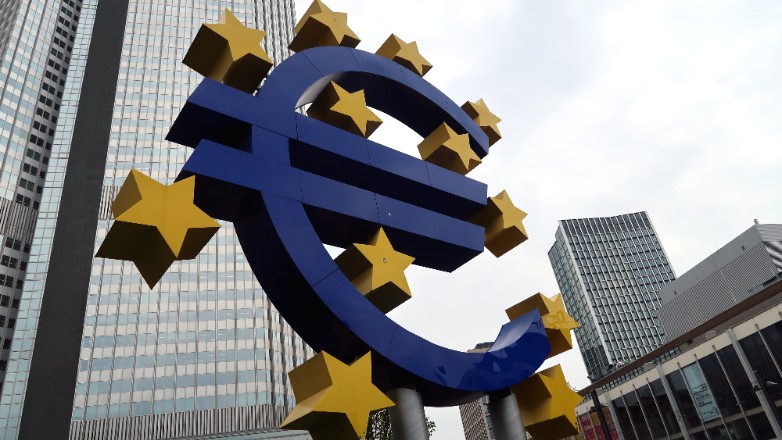 DW: Nέα κρίση χρέους απειλεί την ευρωζώνη