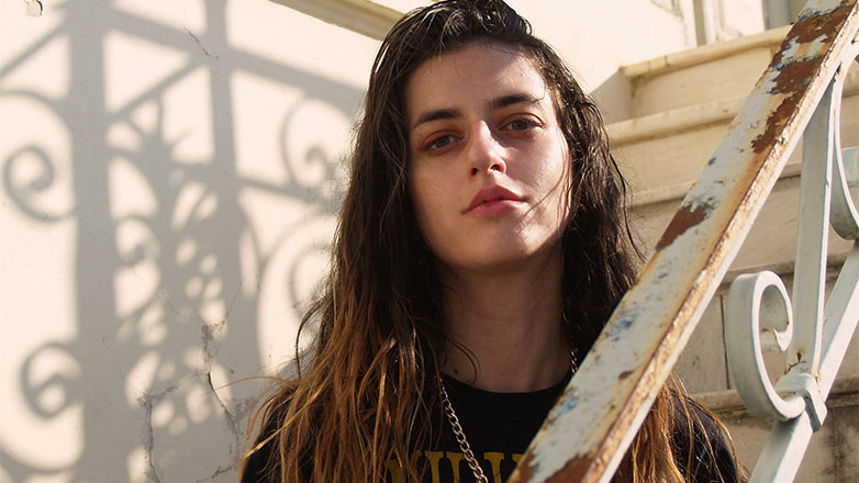 Έλενα Λεώνη: Νέο single «Έλα»