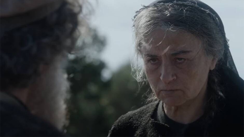 Συγκλονιστική η Καρυοφυλλιά Καραμπέτη στην πρεμιέρα της ταινίας «Φόνισσα»