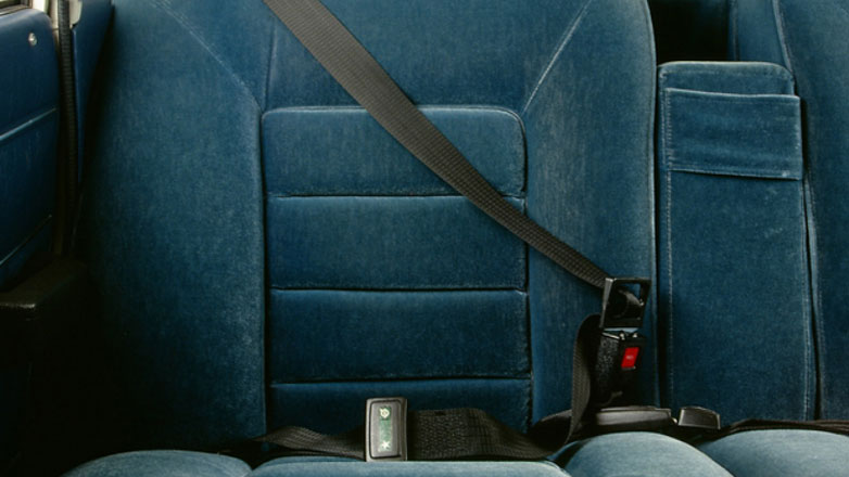 Πόσο είναι το πρόστιμο για μη χρήση ζώνης ασφαλείας; Τι ισχύει για τους πίσω επιβάτες;