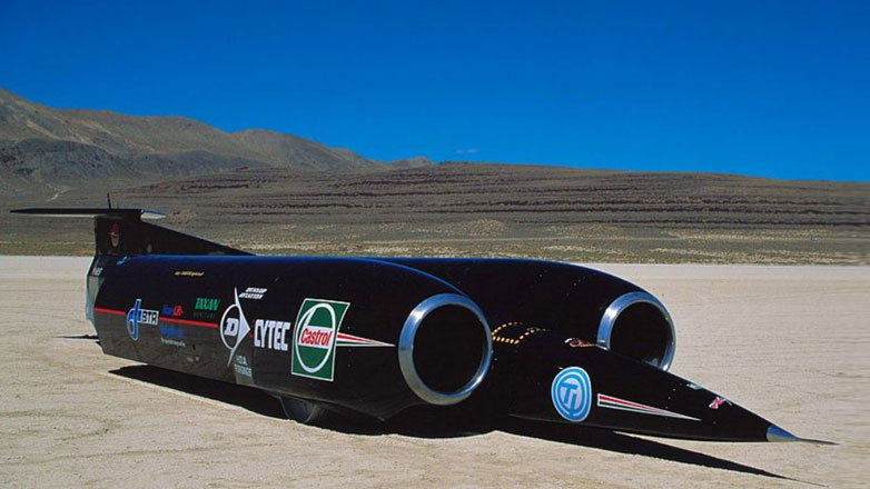 Το μοναδικό επίγειο όχημα που “έσπασε” το φράγμα του ήχου πιάνοντας ταχύτητα 1.288χλμ./ώρα