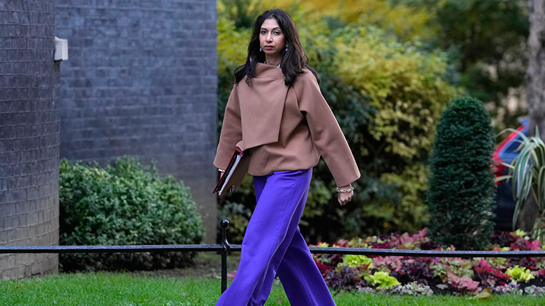 Βρετανία: Σάλος με την υπουργό που δήλωσε πως οι άστεγοι «επέλεξαν αυτόν τον τρόπο ζωής»