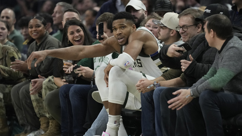 Γκρίφιν για Αντετοκούνμπο: «Πρέπει να κάνω καλύτερη δουλειά για να τον προστατεύω»