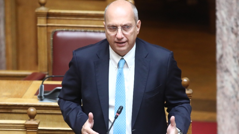 Γιάννης Οικονόμου: «Καθημερινά 100 τροχονόμοι στους δρόμους της Αθήνας» – «Η Τροχαία δεν μπορεί να διαπλατύνει δρόμους»