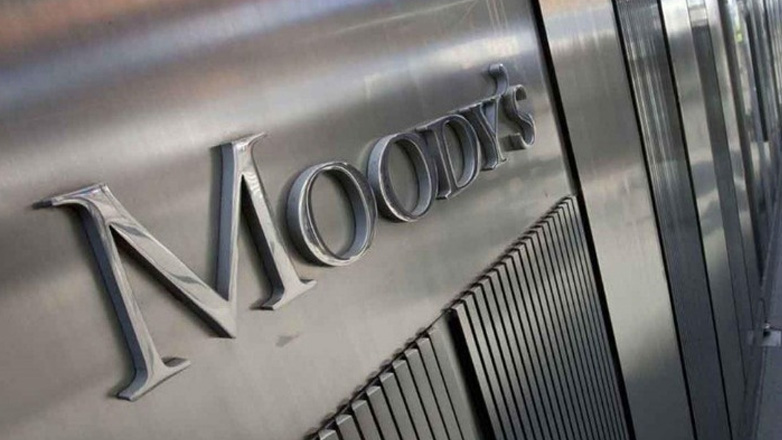 Ο Moody’s υποβάθμισε την προοπτική του αξιόχρεου των ΗΠΑ σε «αρνητική»
