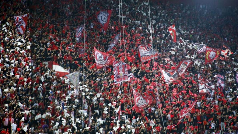 Ολυμπιακός: Ποινή μερικού κλεισίματος της εξέδρας με αναστολή απ’ την UEFA