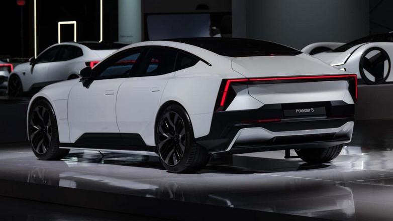 Polestar 5: Χωρίς πίσω παρμπρίζ και με ειδική τεχνολογία που προσφέρει 160χλμ. αυτονομίας με 5 λεπτά φόρτισης