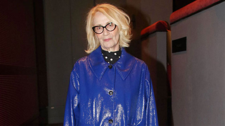 Θέμις Μπαζάκα: Ιερείς ζητούν τον αφορισμό της επειδή είπε «να πάψουν τα Θρησκευτικά από το σχολείο»