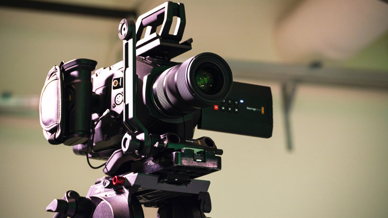 Φρίκη: 42χρονος κακοποιούσε έναν άνδρα και μια γυναίκα με νοητική υστέρηση σε ζωντανή μετάδοση στο YouTube