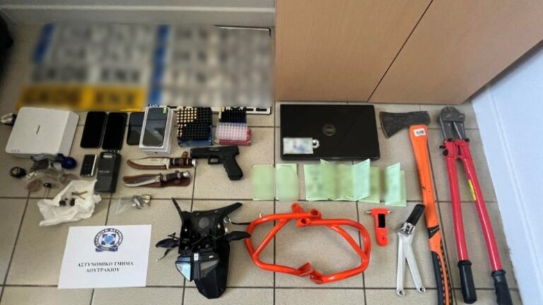 Κόρινθος: Συνελήφθη 69χρονος για κλοπές, ναρκωτικά, όπλα και πλαστογραφία