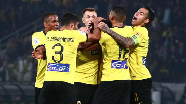 Εύκολα η ΑΕΚ, 3-0 τη Λαμία