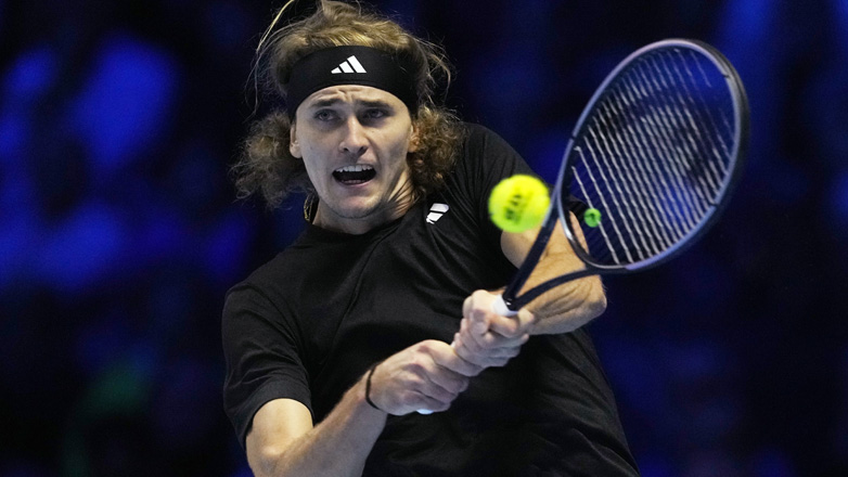 ATP Finals: Με φοβερή ανατροπή ο Ζβέρεφ νίκησε 2-1 τον Αλκαράθ