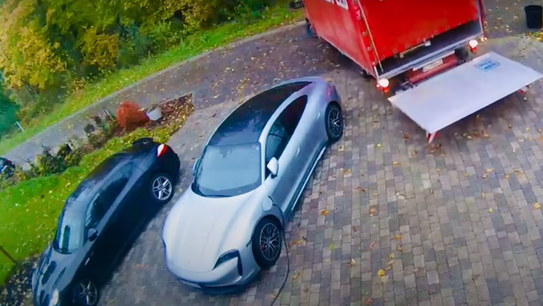 Γρατσουνιά στην καινούρια Porsche