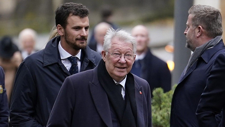 Σερ Μπόμπι Τσάρλτον: Πλήθος κόσμου στην κηδεία του θρύλου της Μάντσεστερ Γιουνάιτεντ