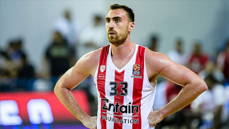 Ολυμπιακός: Χωρίς Μιλουτίνοφ, αλλά με Σίκμα στο Βελιγράδι