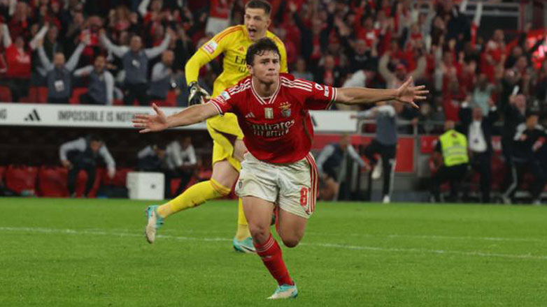 Από την κόλαση στον παράδεισο με δύο γκολ στις καθυστερήσεις η Μπενφίκα