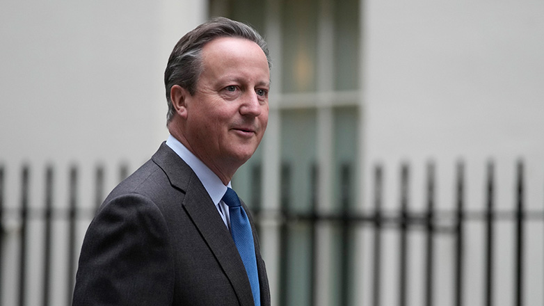 Kάμερον: Το Λονδίνο δεν θα σταματήσει τις εξαγωγές όπλων στο Ισραήλ