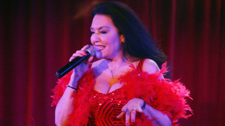 Η Ελένη Φιλίνη αποκαλύπτει: «Μου είχαν προτείνει πολλά εκατομμύρια για γυμνή φωτογράφιση»