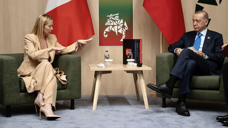 Τηλεφωνική επικοινωνία Μελόνι-Ερντογάν