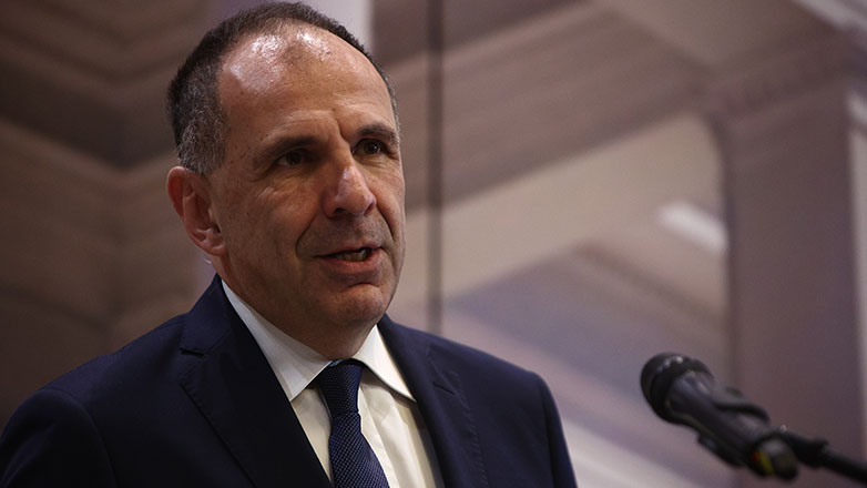 Στη Ραμάλα ο Γεραπετρίτης για επαφές με την Παλαιστινιακή ηγεσία