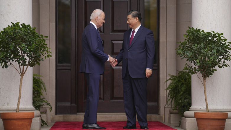 Μπάιντεν και Σι Τζινπίνγκ συμφώνησαν να αποκατασταθεί η επικοινωνία μεταξύ των ενόπλων δυνάμεων