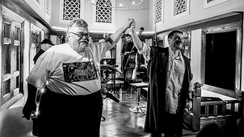 Ο Σταμάτης Κραουνάκης και ο Χρήστος Γεροντίδης παρουσίασαν το νέο τους άλμπουμ