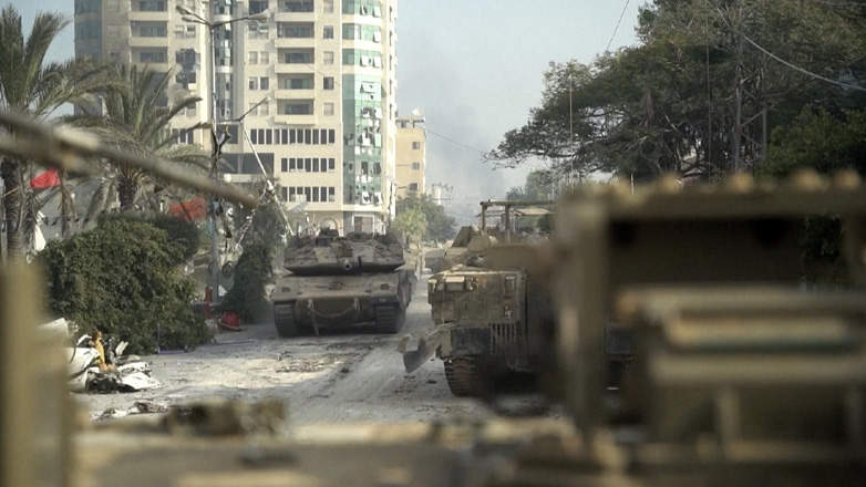 Ο στρατός του Ισραήλ ανέπτυξε μπουλντόζες στο νοσοκομείο Aλ Σίφα της Γάζας